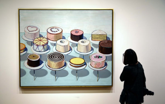  2018年，位于华盛顿的美国国家美术馆展出韦恩·蒂博1963年作品《蛋糕》，图源网络。